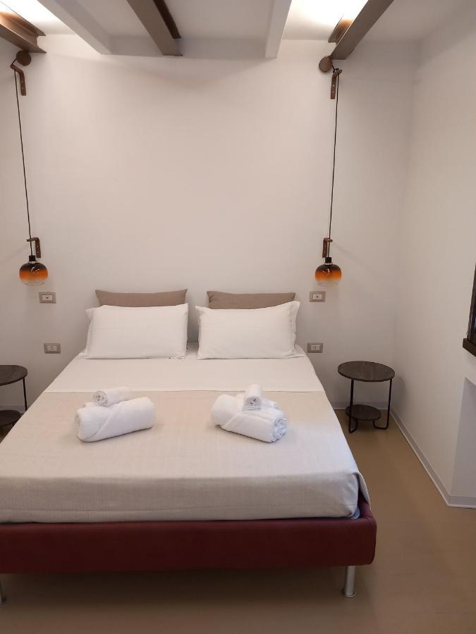 La Casetta Guest House Oristano Exteriör bild