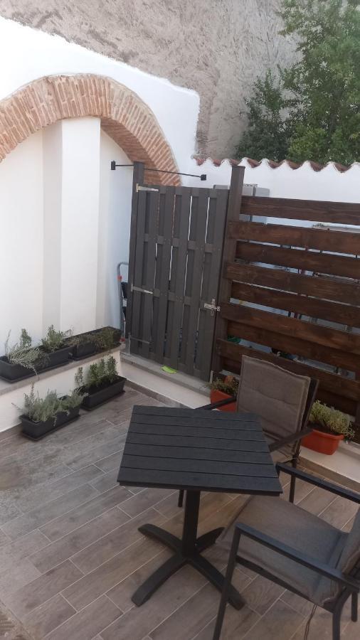 La Casetta Guest House Oristano Exteriör bild