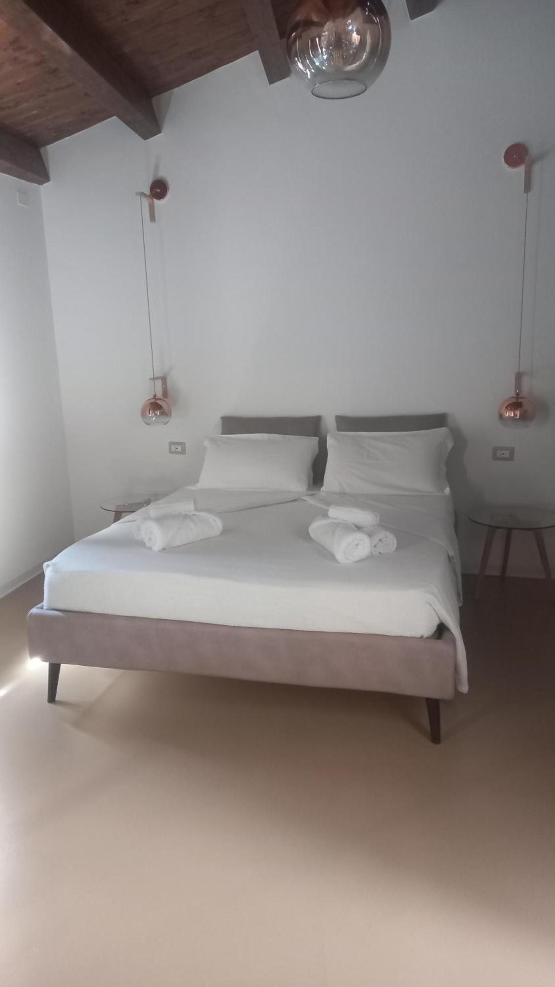 La Casetta Guest House Oristano Exteriör bild